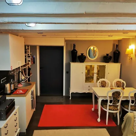 Old Town Basement شقة فيلنيوس